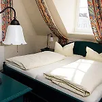 Reuterhaus 3*
