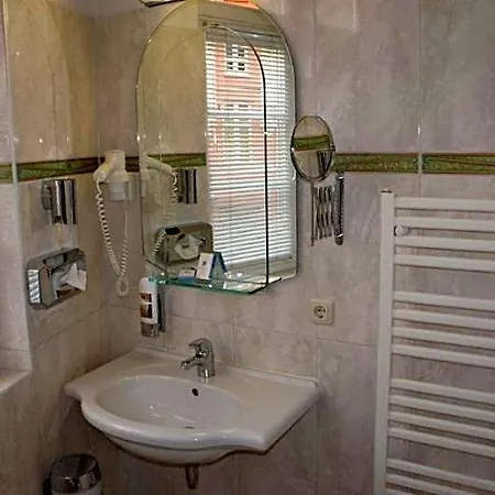 Reuterhaus Hotell 3*