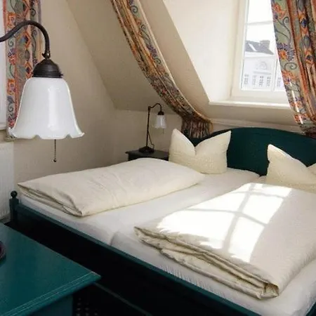 Hotell Reuterhaus 3*